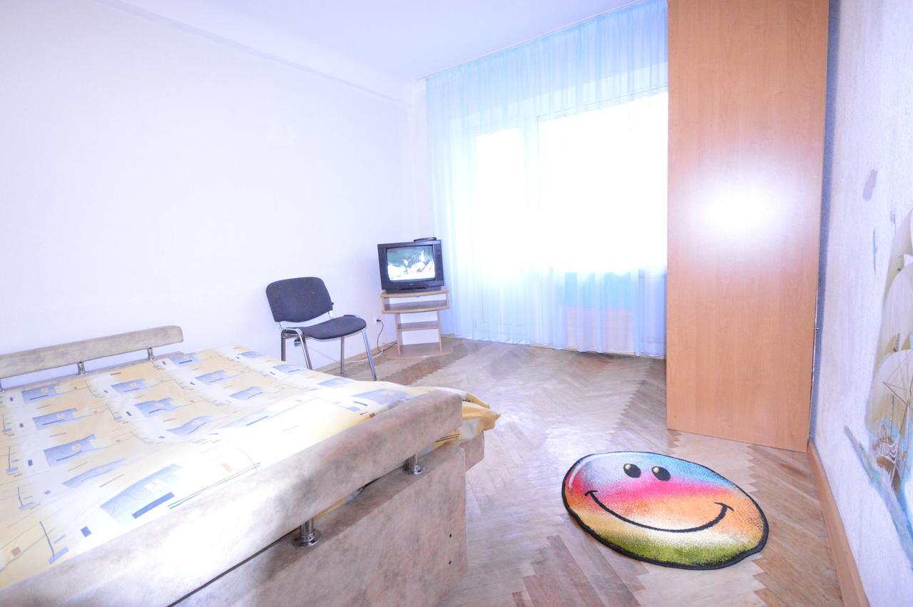 Guest House Otradny For 3 Rooms Kyjev Exteriér fotografie